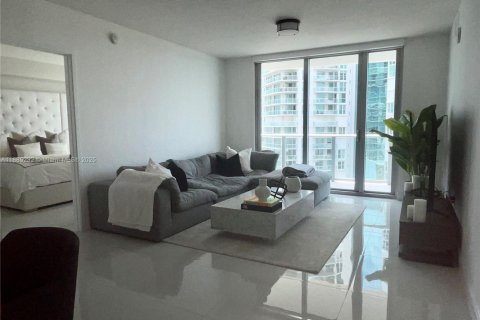 Condominio en alquiler en Sunny Isles Beach, Florida, 3 dormitorios, 143.16 m2 № 1941886 - foto 6