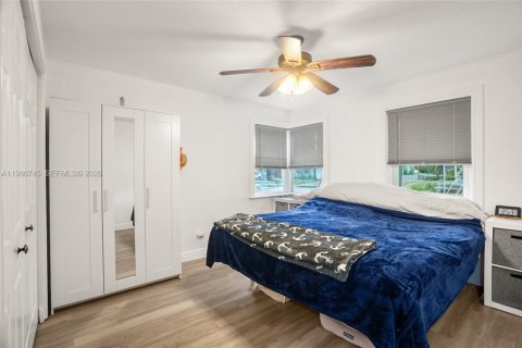 House in Pompano Beach, Florida 2 bedrooms, 103.77 sq.m. № 2048424 - photo 18