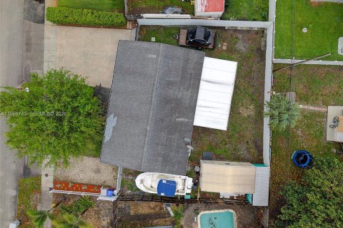 House in Pompano Beach, Florida 2 bedrooms, 103.77 sq.m. № 2048424 - photo 28