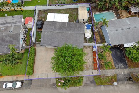 House in Pompano Beach, Florida 2 bedrooms, 103.77 sq.m. № 2048424 - photo 27