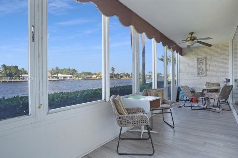 Copropriété à vendre à Pompano Beach, Floride: 1 chambre, 78.97 m2 № 2436113 - photo 5