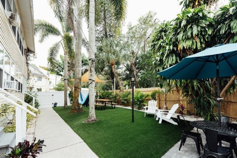 Apartamento en alquiler en Saint Petersburg, Florida, 1 dormitorio, 55.74 m2 № 1870156 - foto 1