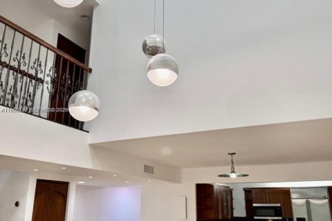 Купить таунхаус в Санни-Айлс-Бич, Флорида 3 спальни, 210.42м2, № 2028090 - фото 18