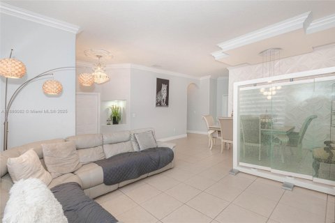 Купить виллу или дом в Майами, Флорида 4 спальни, 170.94м2, № 1933976 - фото 18