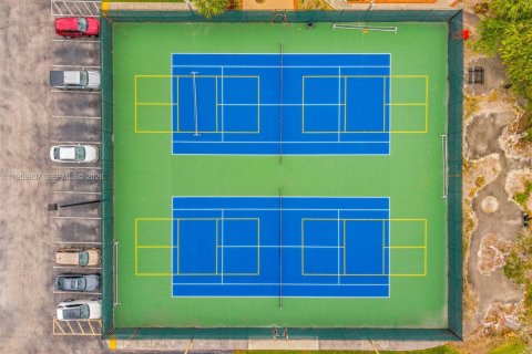 Condominio en venta en Miami, Florida, 1 dormitorio, 75.16 m2 № 2020002 - foto 23