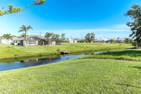 House in Rotonda, Florida 3 bedrooms, 152.73 sq.m. № 1827324 - photo 24