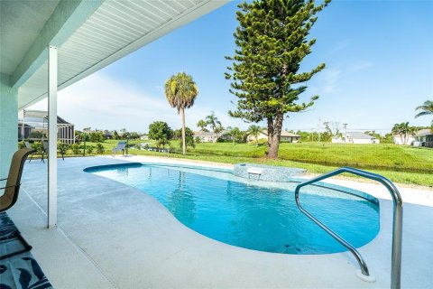 House in Rotonda, Florida 3 bedrooms, 152.73 sq.m. № 1827324 - photo 3