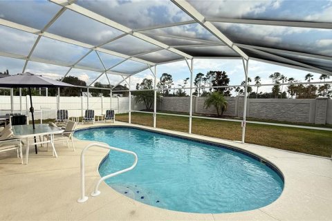 Villa ou maison à vendre à Kissimmee, Floride: 4 chambres, 183.48 m2 № 2099262 - photo 18