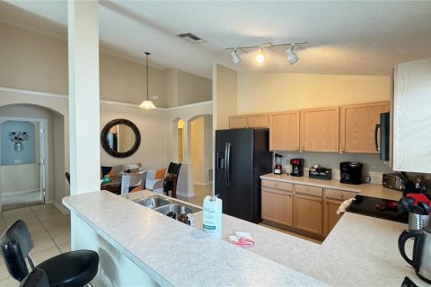 Villa ou maison à vendre à Kissimmee, Floride: 4 chambres, 183.48 m2 № 2099262 - photo 10