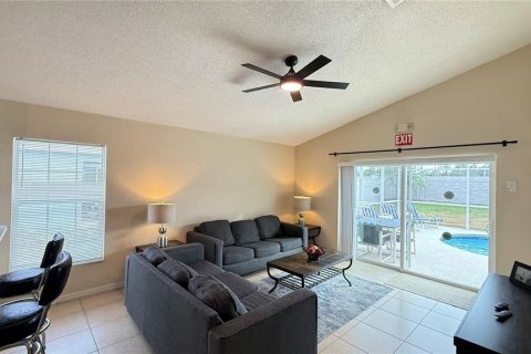 Villa ou maison à vendre à Kissimmee, Floride: 4 chambres, 183.48 m2 № 2099262 - photo 13