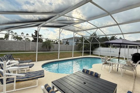 Villa ou maison à vendre à Kissimmee, Floride: 4 chambres, 183.48 m2 № 2099262 - photo 17