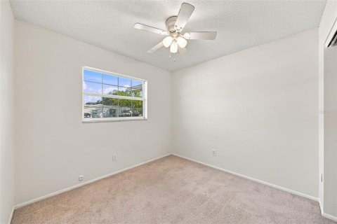 Villa ou maison à vendre à Pinellas Park, Floride: 4 chambres, 176.24 m2 № 2430447 - photo 19