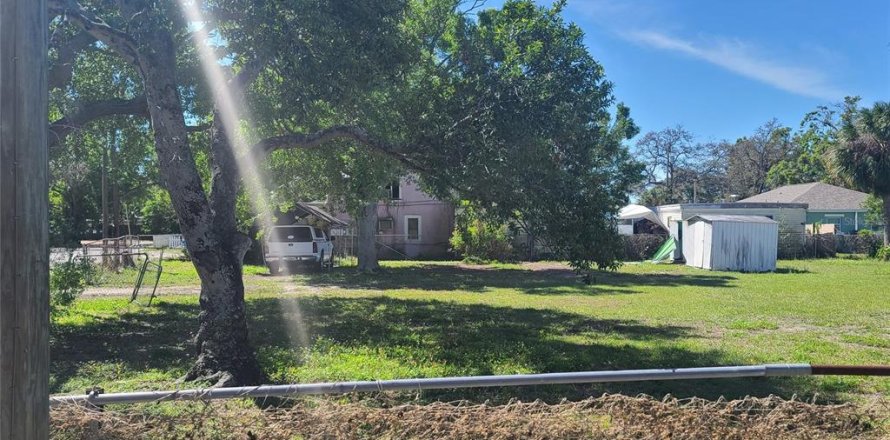 Land in Largo, Florida № 1602490
