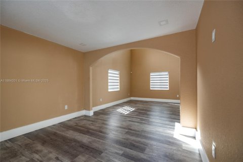 Villa ou maison à vendre à Miami, Floride: 3 chambres, 229.19 m2 № 1932261 - photo 26