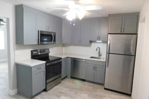 House in Cooper City, Florida 3 bedrooms, 94.3 sq.m. № 2083996 - photo 5