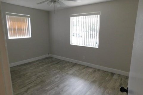 House in Cooper City, Florida 3 bedrooms, 94.3 sq.m. № 2083996 - photo 14
