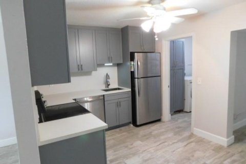 House in Cooper City, Florida 3 bedrooms, 94.3 sq.m. № 2083996 - photo 4