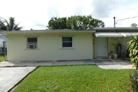 House in Cooper City, Florida 3 bedrooms, 94.3 sq.m. № 2083996 - photo 25