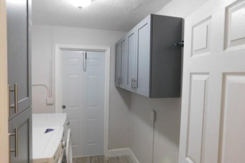 House in Cooper City, Florida 3 bedrooms, 94.3 sq.m. № 2083996 - photo 8