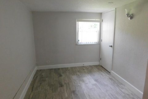 House in Cooper City, Florida 3 bedrooms, 94.3 sq.m. № 2083996 - photo 18