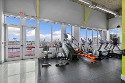 Condo in Miami Beach, Florida, 1 bedroom  № 1863996 - photo 19
