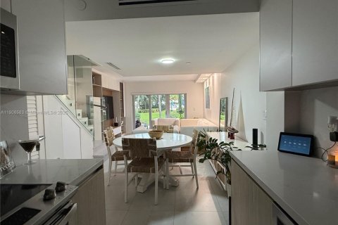 Touwnhouse à louer à Key Biscayne, Floride: 2 chambres, 96.8 m2 № 1957118 - photo 5