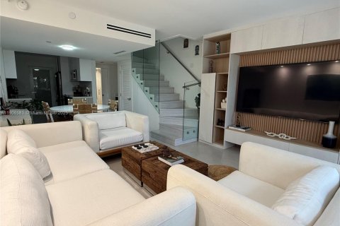 Touwnhouse à louer à Key Biscayne, Floride: 2 chambres, 96.8 m2 № 1957118 - photo 2