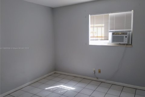 Appartement à louer à Hollywood, Floride: 1 chambre, 1112.04 m2 № 1947205 - photo 13
