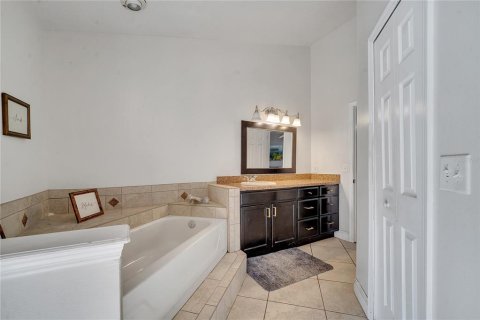 House in Ocoee, Florida 3 bedrooms, 150.69 sq.m. № 1536193 - photo 21