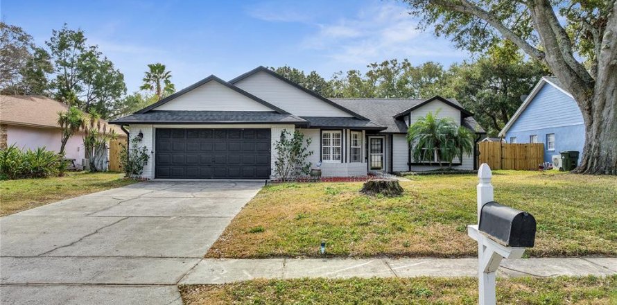 House in Ocoee, Florida 3 bedrooms, 150.69 sq.m. № 1536193