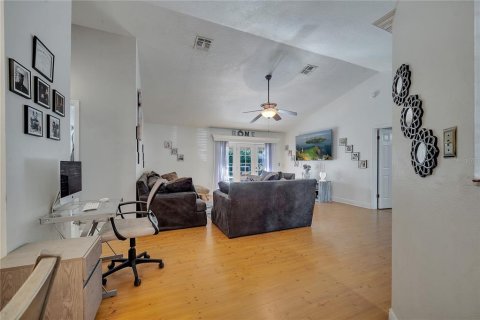 House in Ocoee, Florida 3 bedrooms, 150.69 sq.m. № 1536193 - photo 17