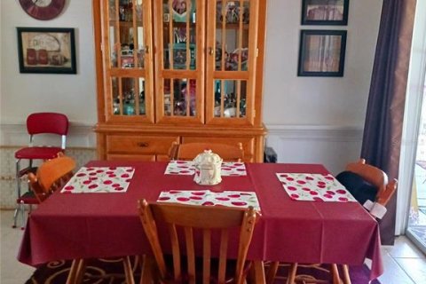 Villa ou maison à vendre à Port Charlotte, Floride: 3 chambres, 106.84 m2 № 2093089 - photo 8