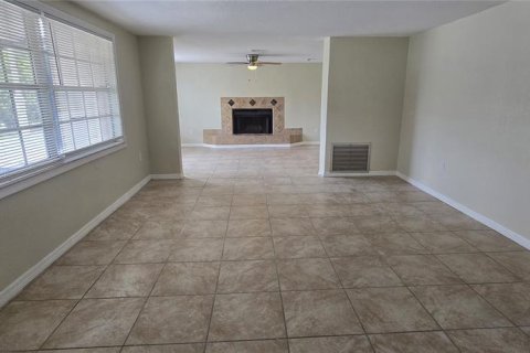 House in Spring Hill, Florida 3 bedrooms, 179.49 sq.m. № 1757788 - photo 4
