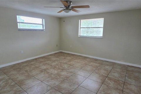 House in Spring Hill, Florida 3 bedrooms, 179.49 sq.m. № 1757788 - photo 11