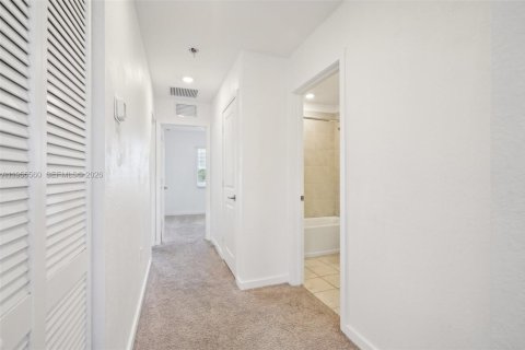 Townhouse in Homestead, Florida 4 bedrooms, 127.65 sq.m. № 2010217 - photo 18