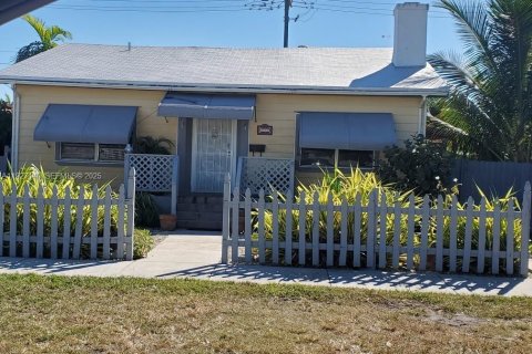 Villa ou maison à vendre à Miami, Floride: 2 chambres, 107.4 m2 № 1987295 - photo 1