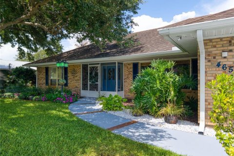 House in Vero Beach, Florida 3 bedrooms, 235.23 sq.m. № 2230205 - photo 22