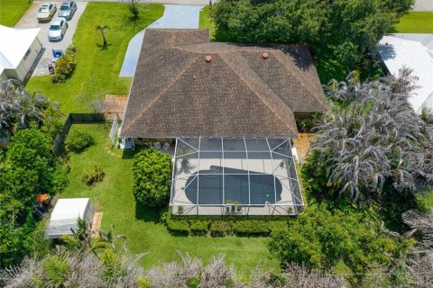 House in Vero Beach, Florida 3 bedrooms, 235.23 sq.m. № 2230205 - photo 15