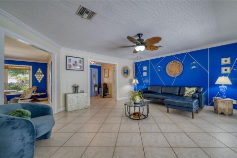 House in Vero Beach, Florida 3 bedrooms, 235.23 sq.m. № 2230205 - photo 25