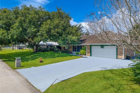 House in Vero Beach, Florida 3 bedrooms, 235.23 sq.m. № 2230205 - photo 4
