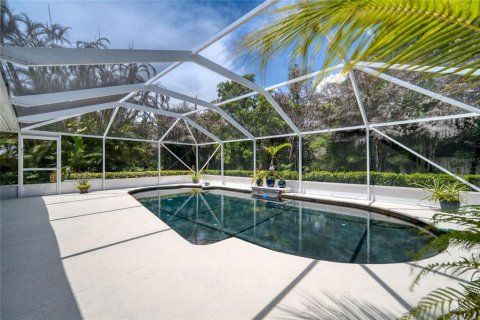 House in Vero Beach, Florida 3 bedrooms, 235.23 sq.m. № 2230205 - photo 19