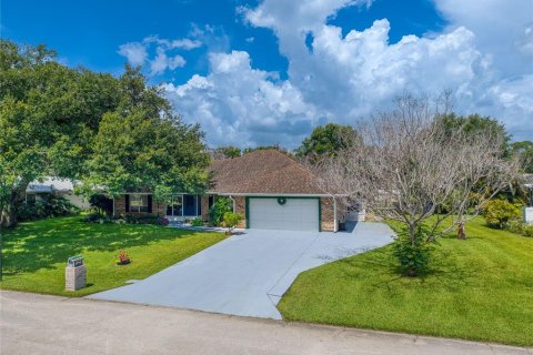 House in Vero Beach, Florida 3 bedrooms, 235.23 sq.m. № 2230205