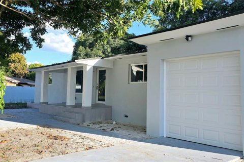 Villa ou maison à vendre à Miami, Floride: 5 chambres, 164.99 m2 № 1987059 - photo 3