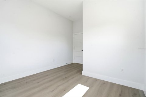Duplex in Orlando, Florida 3 bedrooms, 146.41 sq.m. № 2197143 - photo 22