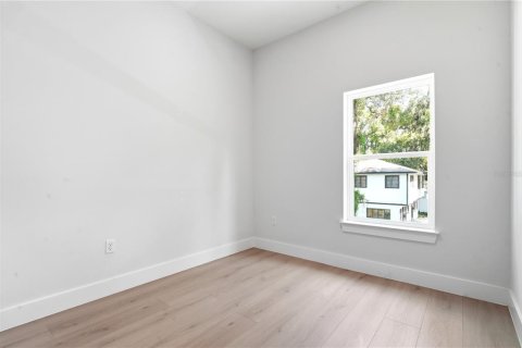 Duplex in Orlando, Florida 3 bedrooms, 146.41 sq.m. № 2197143 - photo 25