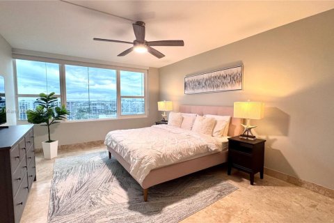 Condominio en alquiler en Hollywood, Florida, 2 dormitorios, 126.35 m2 № 1926020 - foto 24