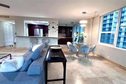 Condominio en alquiler en Hollywood, Florida, 2 dormitorios, 126.35 m2 № 1926020 - foto 4
