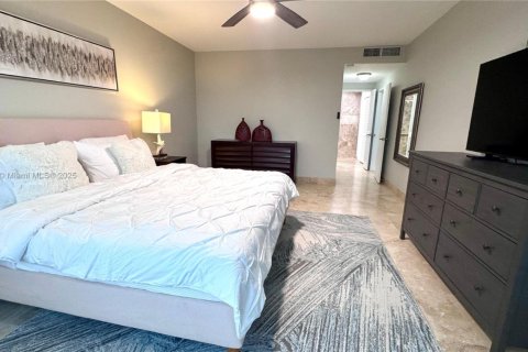 Condominio en alquiler en Hollywood, Florida, 2 dormitorios, 126.35 m2 № 1926020 - foto 26