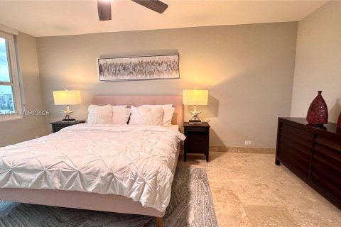 Condominio en alquiler en Hollywood, Florida, 2 dormitorios, 126.35 m2 № 1926020 - foto 29