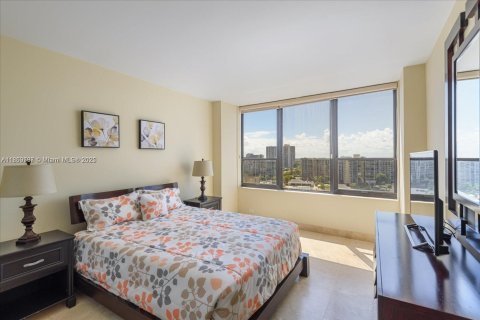 Condominio en alquiler en Hollywood, Florida, 2 dormitorios, 126.35 m2 № 1926020 - foto 30